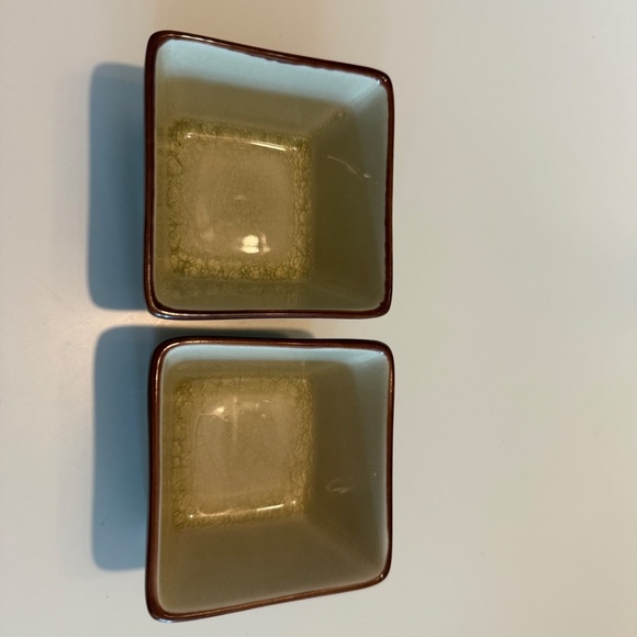Home Zazen Stoneware Small Square Dishes - Set of 2 - Picture 3 of 6